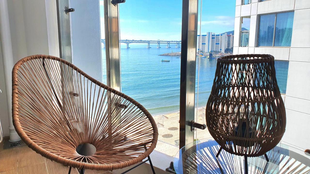 Holiday Apt Gwangan Beach Μπουσάν Εξωτερικό φωτογραφία