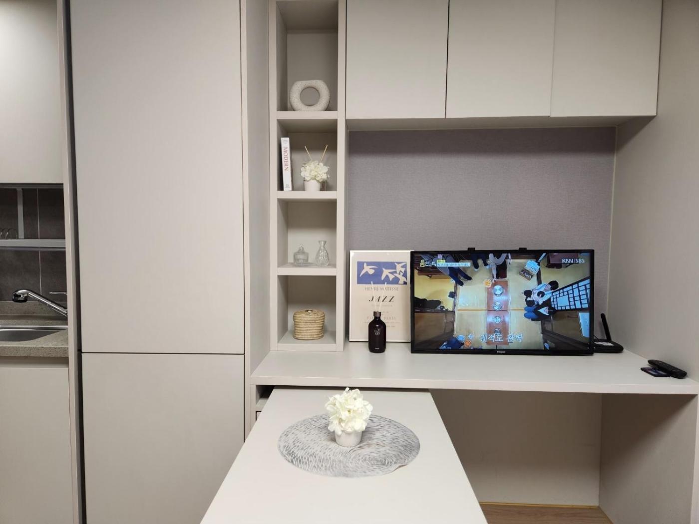 Holiday Apt Gwangan Beach Μπουσάν Εξωτερικό φωτογραφία